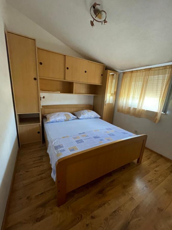 Apartman Jukic Hotel Marina Kültér fotó
