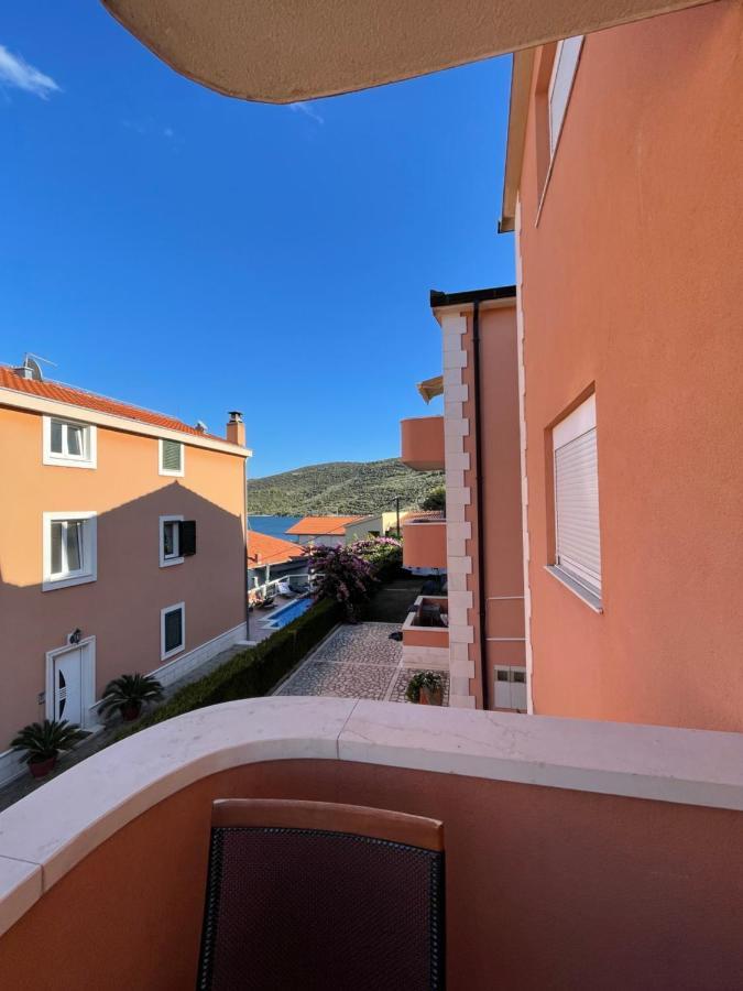 Apartman Jukic Hotel Marina Kültér fotó