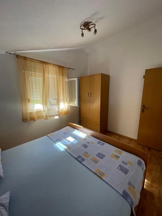 Apartman Jukic Hotel Marina Kültér fotó