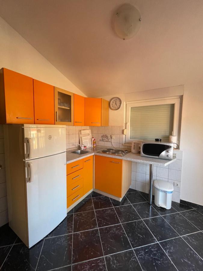 Apartman Jukic Hotel Marina Kültér fotó