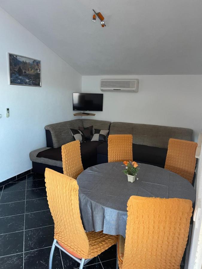 Apartman Jukic Hotel Marina Kültér fotó